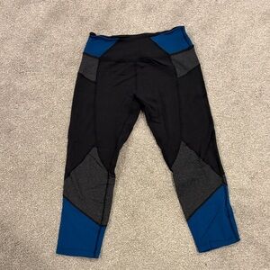 Beyond Yoga Leggings in Black and Blue
